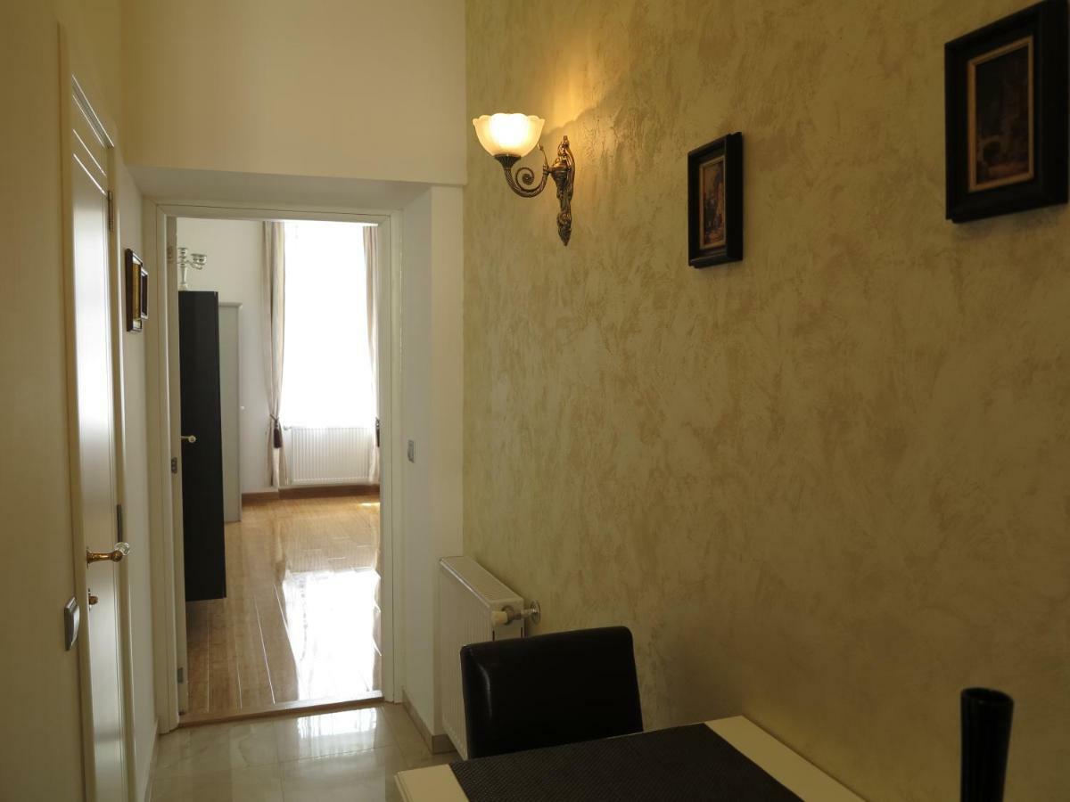Small Luxury Kapitol Apartment 비엔나 외부 사진
