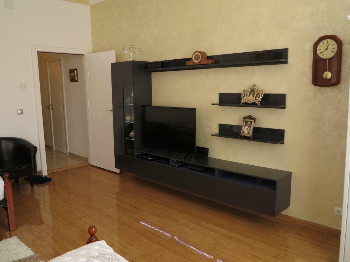 Small Luxury Kapitol Apartment 비엔나 외부 사진