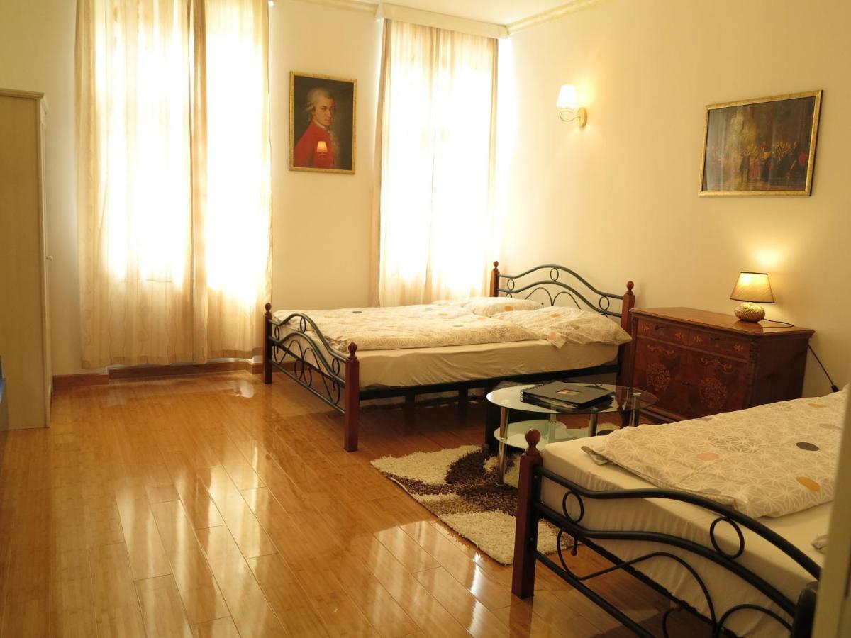 Small Luxury Kapitol Apartment 비엔나 외부 사진